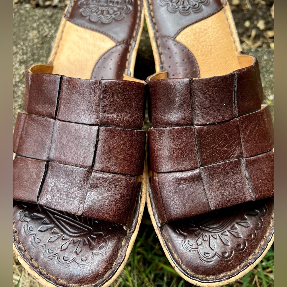 BORN beautiful brown leather cork sandals slides basket weave 7 platform